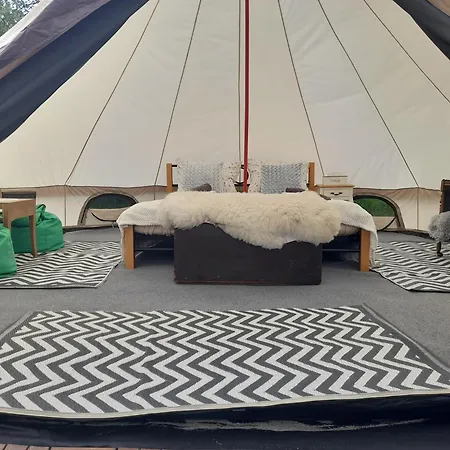 Glamping Na Samote U Lesa Hotel Bechyne Exterior photo