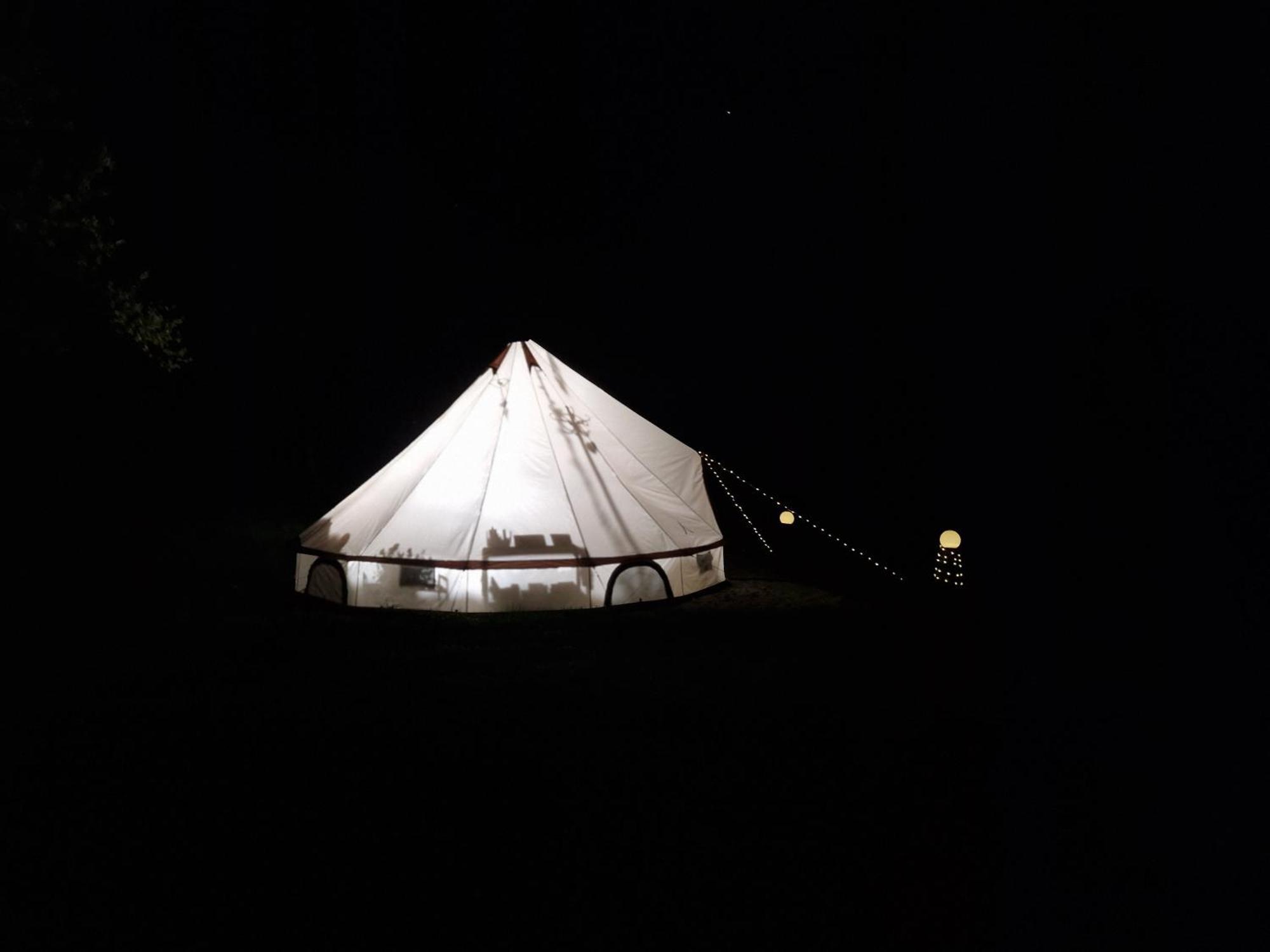 Glamping Na Samote U Lesa * Bechyne